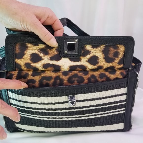 Jessica Simpson Double Strap Black& White Shoulder Bag Purse - Picture 4 of 10